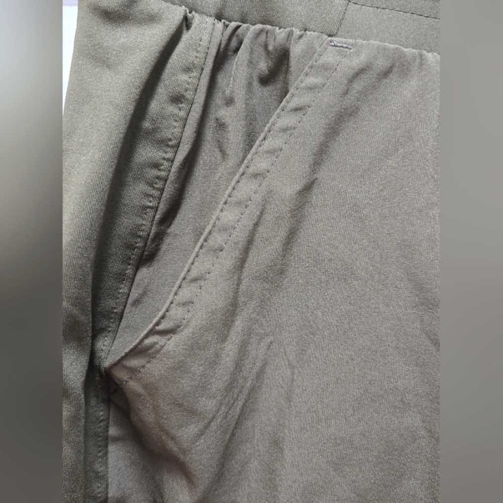 Tek Gear Olive Green Women's Exercise Shorts, Med. NWOT - Picture 8 of 9